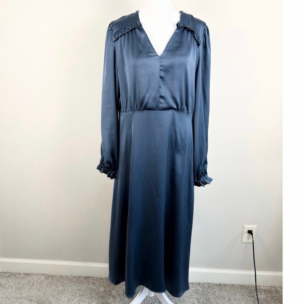 Bohme Satin Long Sleeve V Neck Midi Dress Blue Large EUC